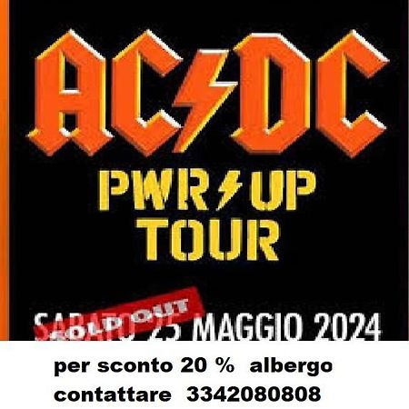 Piccolo Monolocale Con Angolo Cottura Parma Kültér fotó